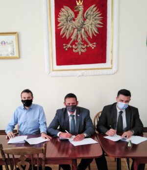 Miniaturka artykułu Pierwsze umowy w ramach OZE – podpisane